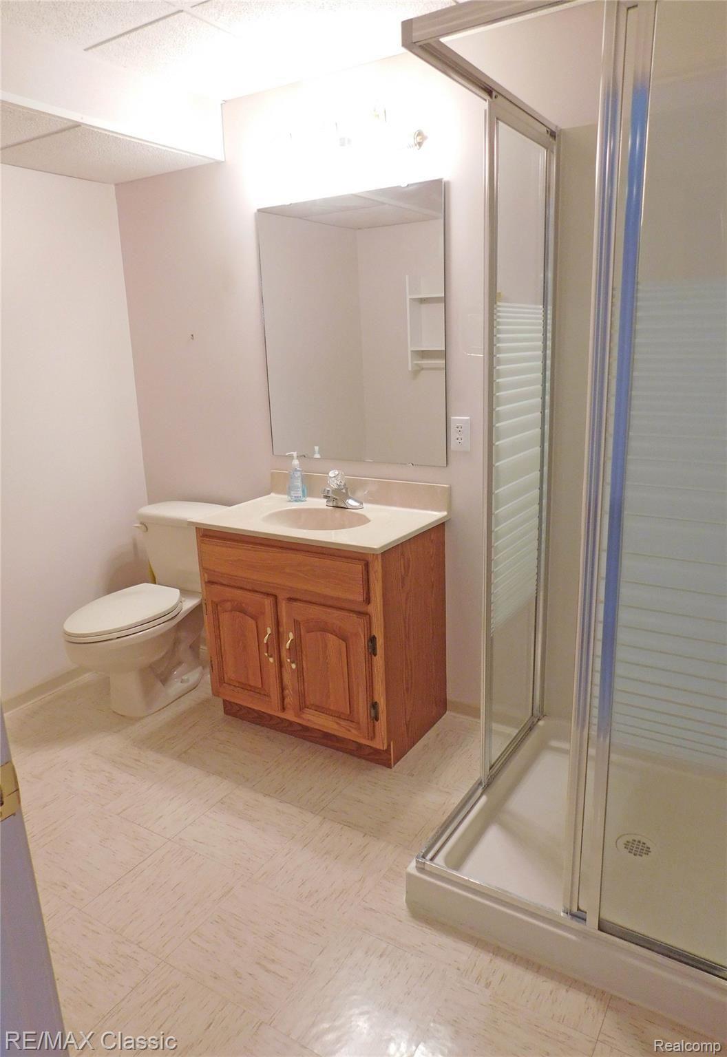 21840 River Ridge Trail, Unit 104 Farmington, MI 48335 - Photo 29 of 35 3RD FULL BATH IN LOWER LEVEL