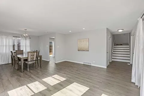 $330,000 | 16308 University Avenue, South Holland, IL 60473