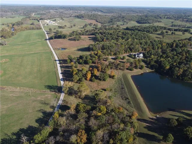 $75,648 | Lot 5 Fraction Point Drive, Warsaw, MO 65355