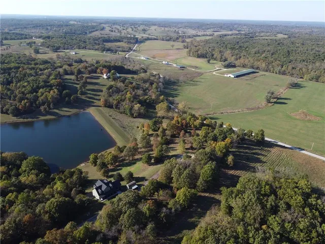 $75,648 | Lot 5 Fraction Point Drive, Warsaw, MO 65355