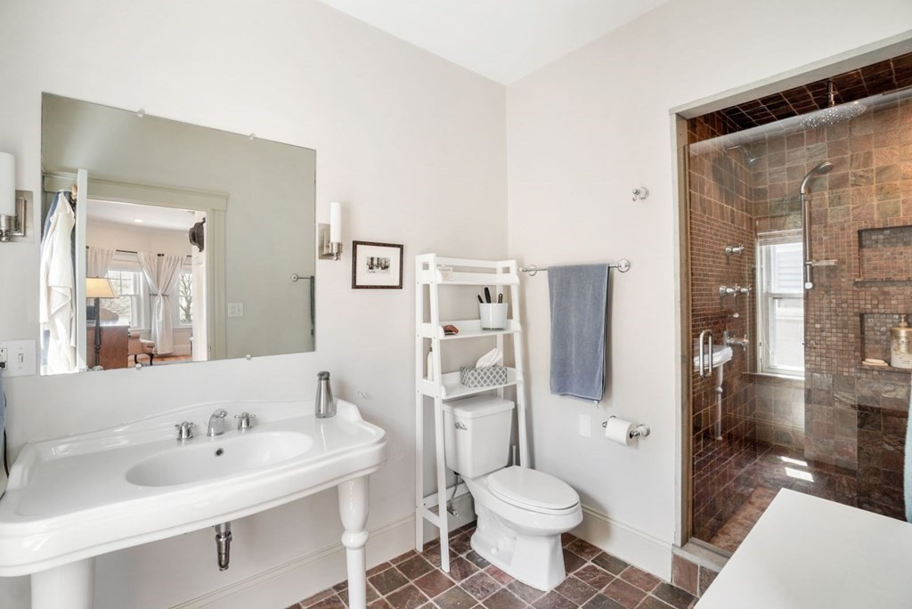 41 Farragut Road, Unit 2 Boston, MA 02127 - Photo 9 of 24 Gallery Image 9