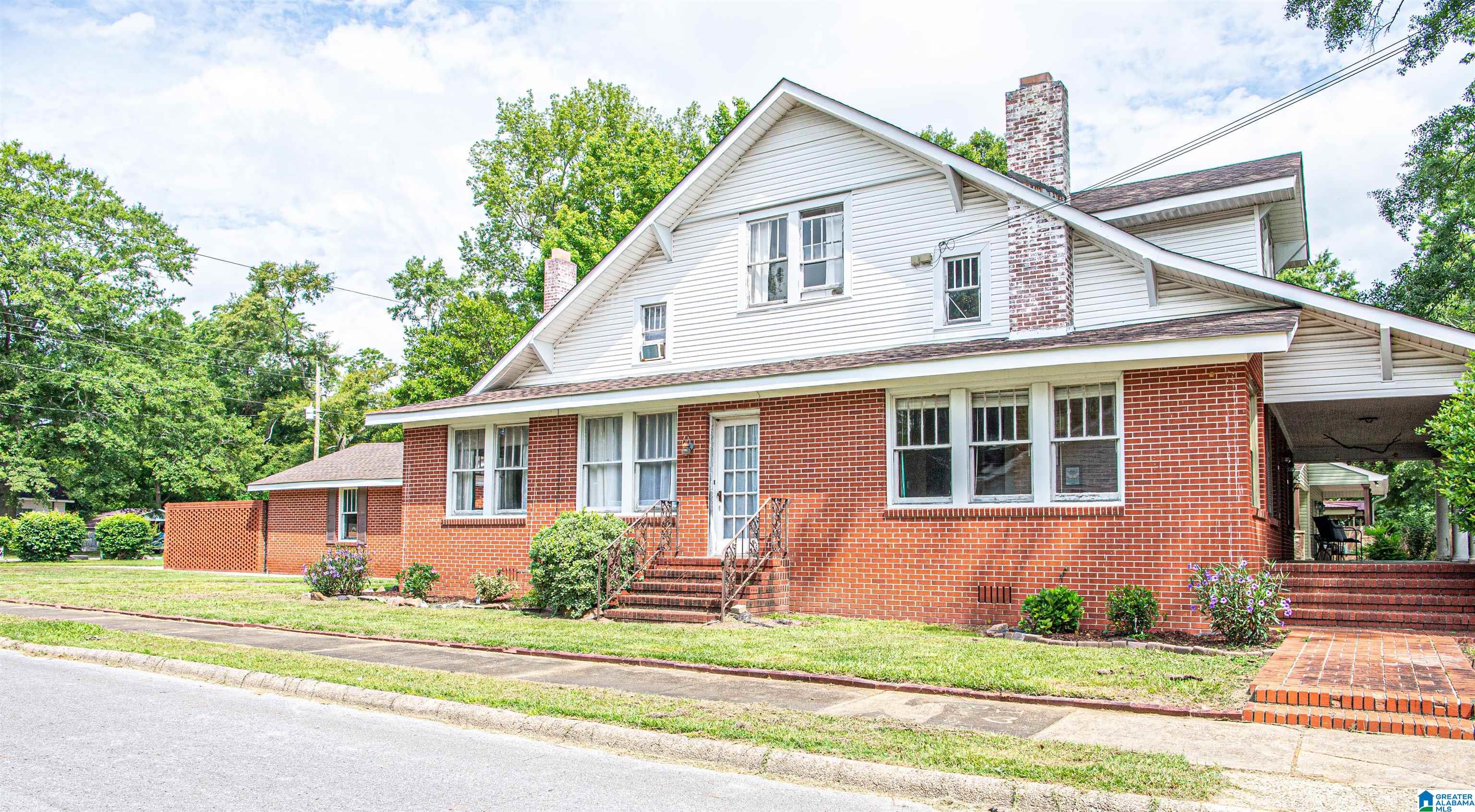 501 8th Street North Clanton, AL 35045 - Photo 4 of 48