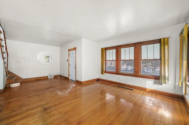 $170,000 | 1430 South 10th Avenue, Maywood, IL 60153