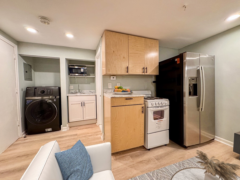 511 Beacon Street, Unit 3 Boston, MA 02215 - Photo 5 of 8