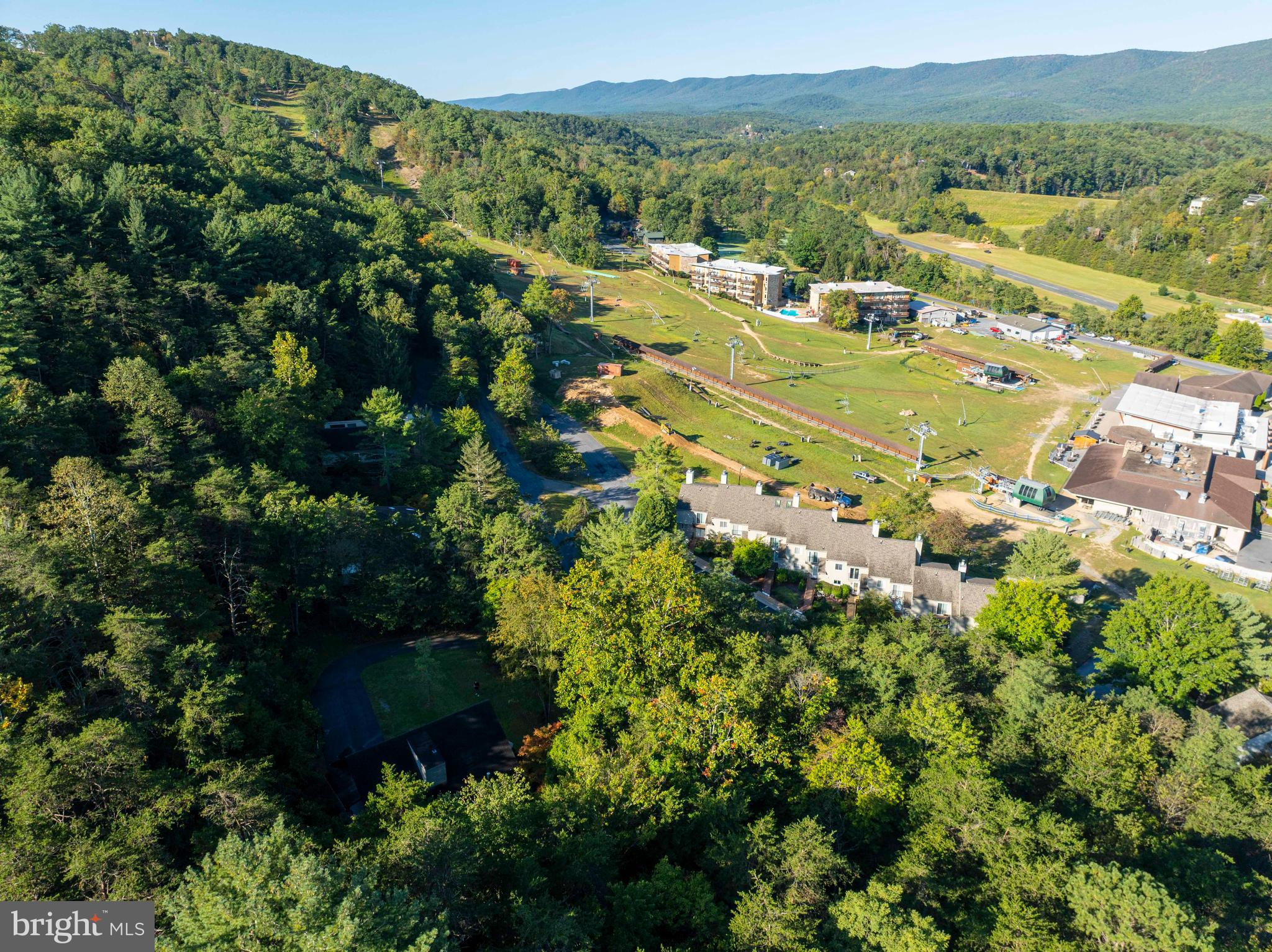125 Fritzel Way Basye, VA 22842 - Photo 9 of 72 a view of a city