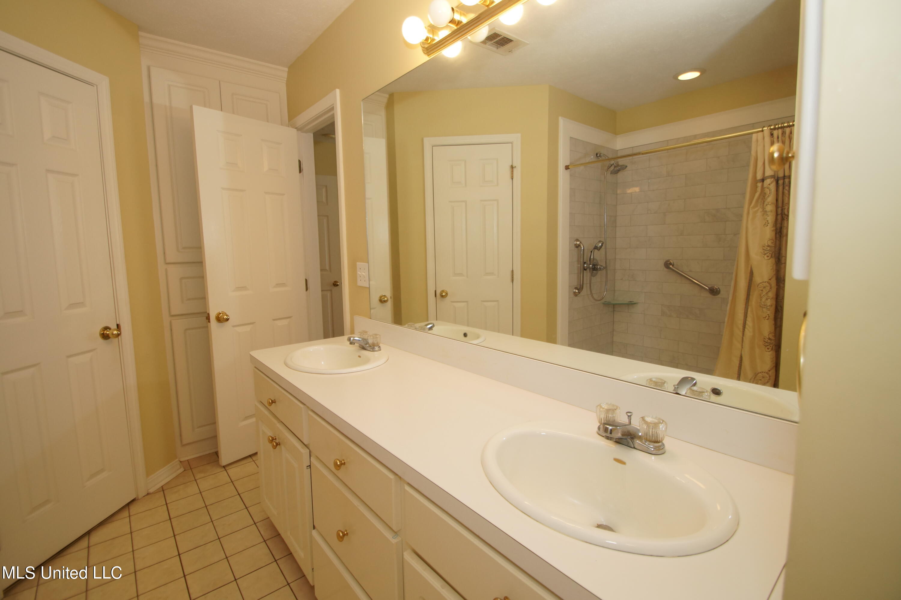 440 Golden Ridge Drive Brandon, MS 39042 - Photo 12 of 23 DSC06303