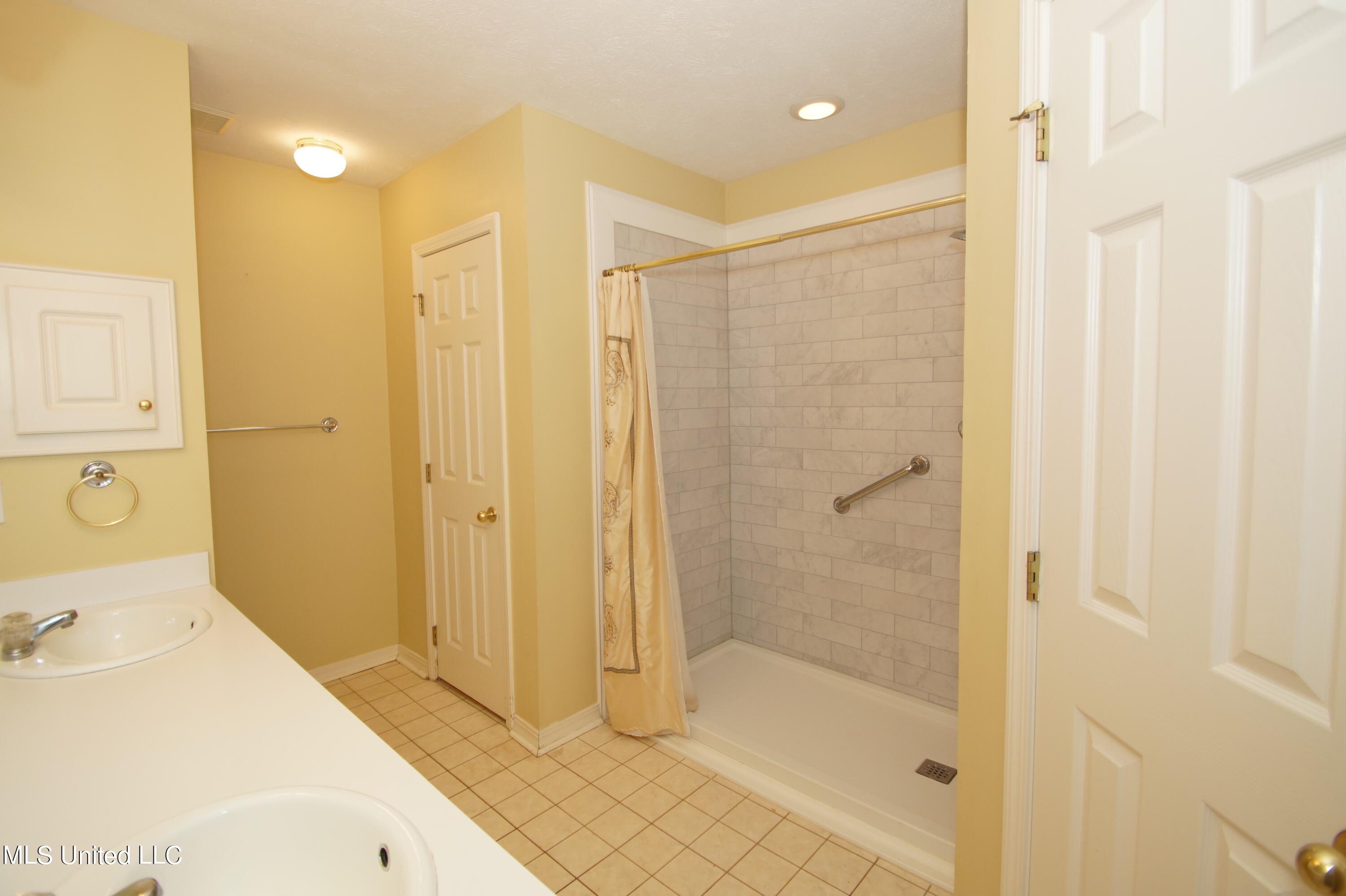 440 Golden Ridge Drive Brandon, MS 39042 - Photo 10 of 23 DSC06299