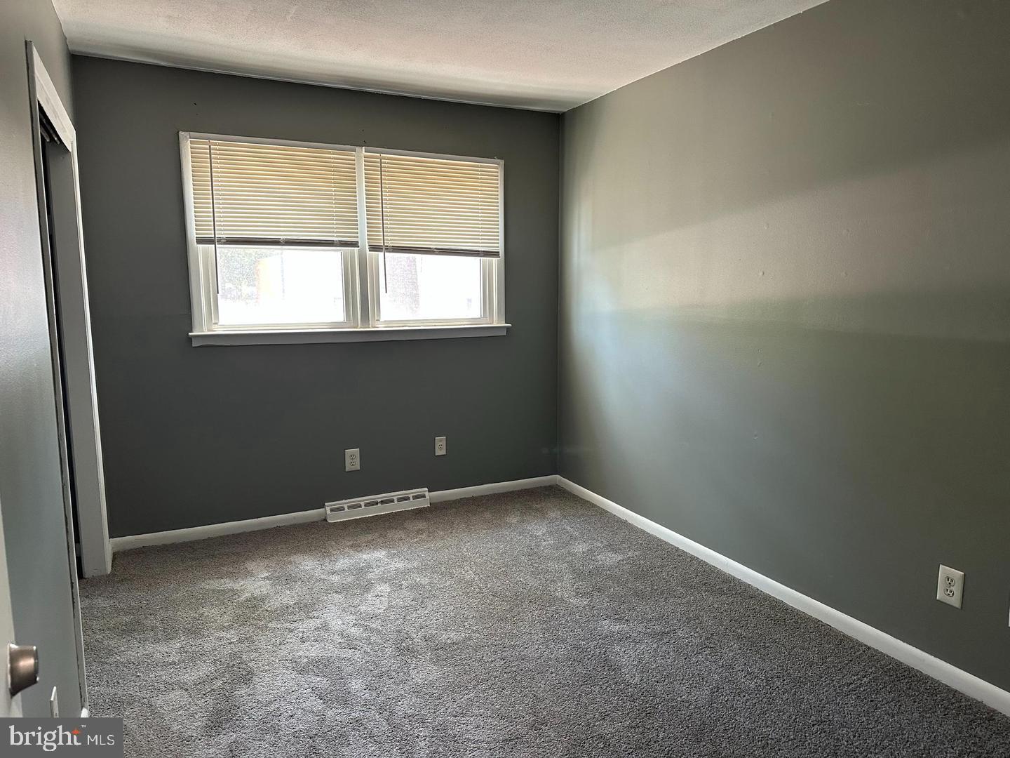 1020 Erial Road, Unit 2 Pine Hill, NJ 08021 - Photo 8 of 17 an empty room with a window