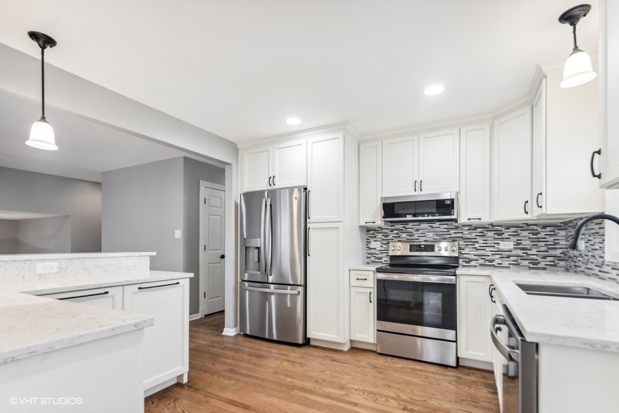 7309 Bunker Road Darien, IL 60561 - Photo 12 of 33 Gallery Image 12