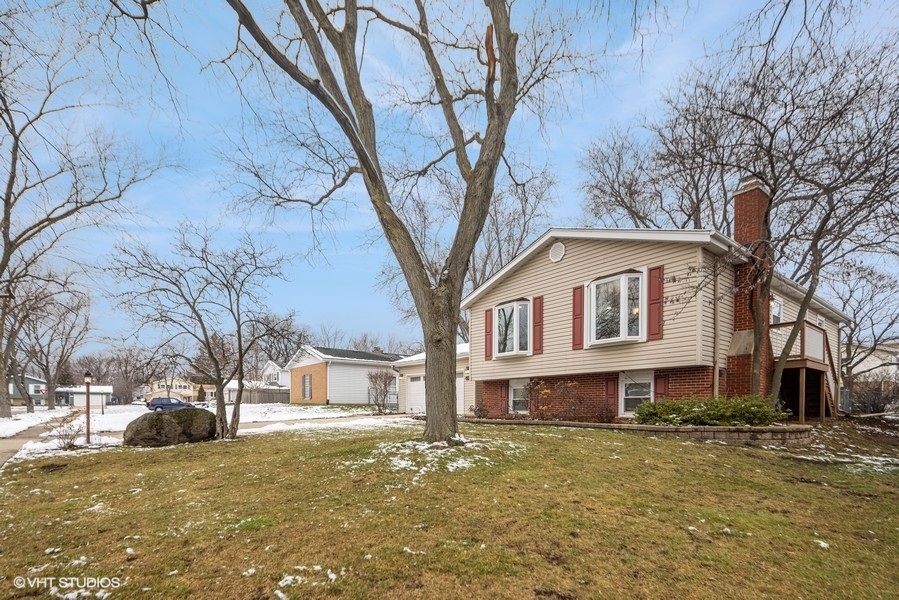 7309 Bunker Road Darien, IL 60561 - Photo 2 of 33 Gallery Image 2