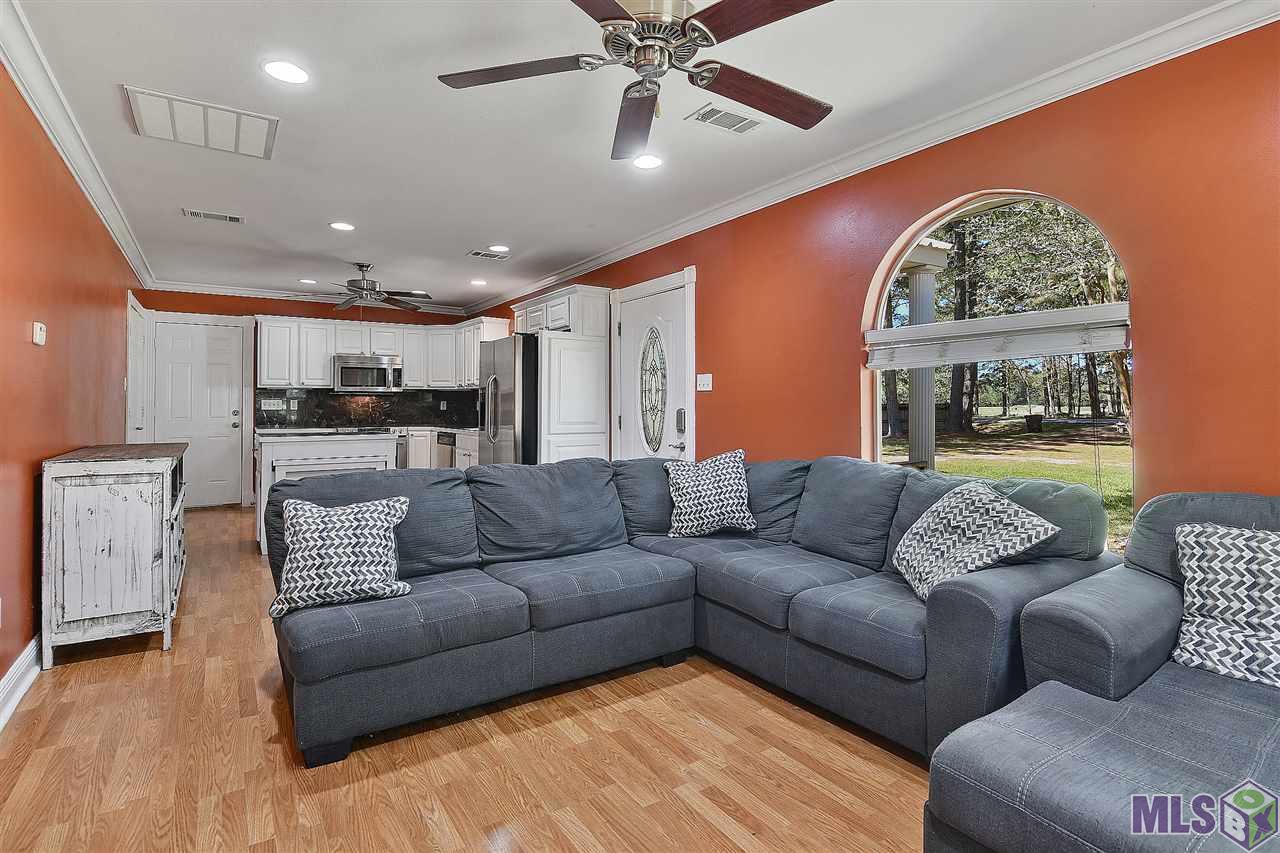 14380 Peairs Road Zachary, LA 70791 - Photo 5 of 10 Gallery Image 5