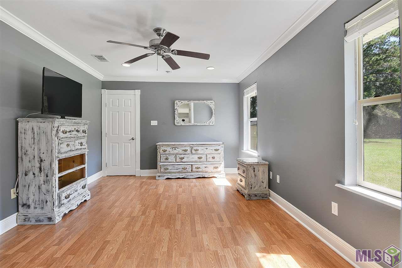 14380 Peairs Road Zachary, LA 70791 - Photo 7 of 10 Gallery Image 7