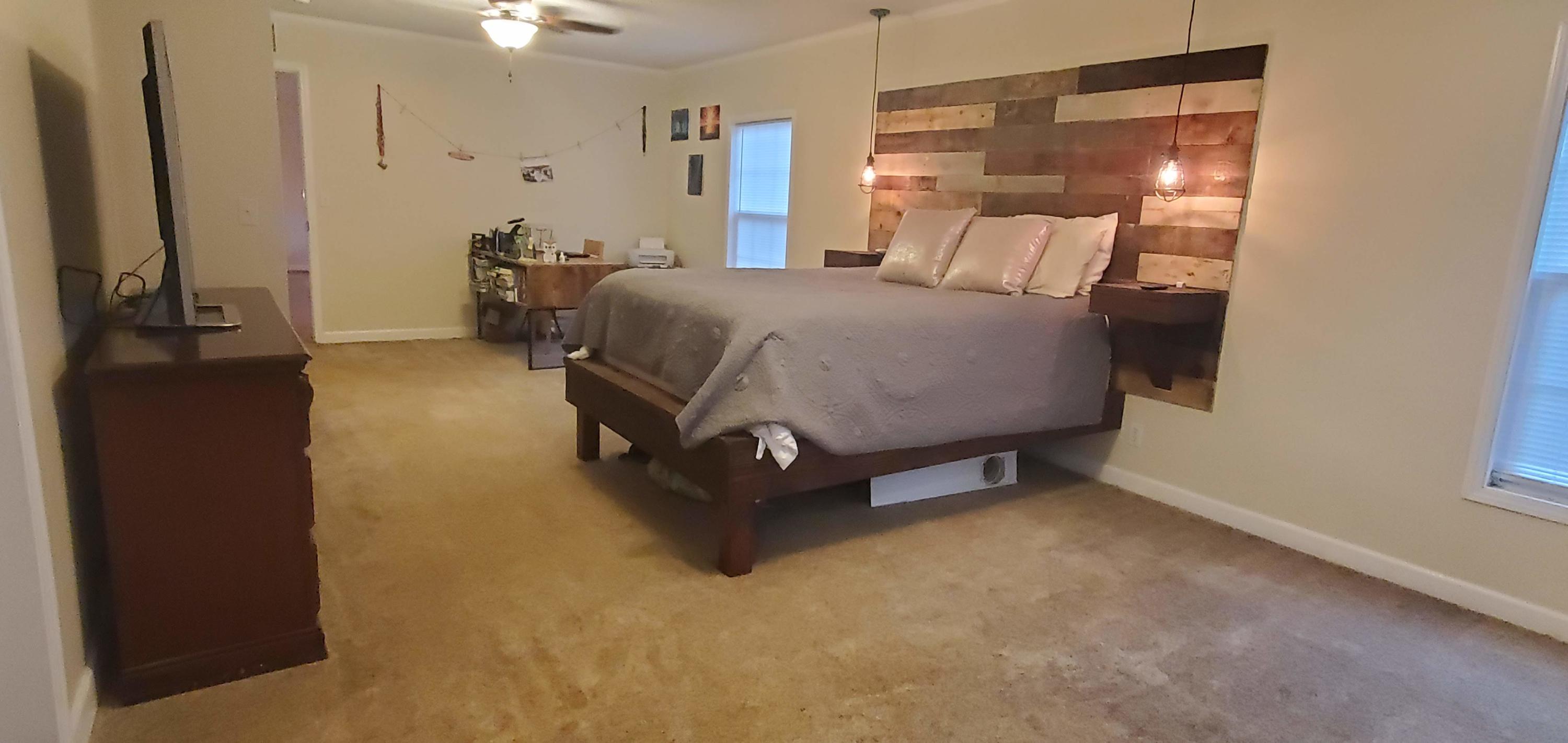 160 Northridge Road Hardy, VA 24101 - Photo 13 of 42 a bedroom with a bed and a mirror