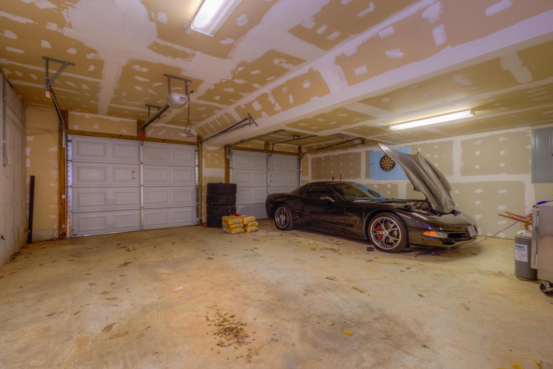 160 Northridge Road Hardy, VA 24101 - Photo 24 of 42 a view of a garage