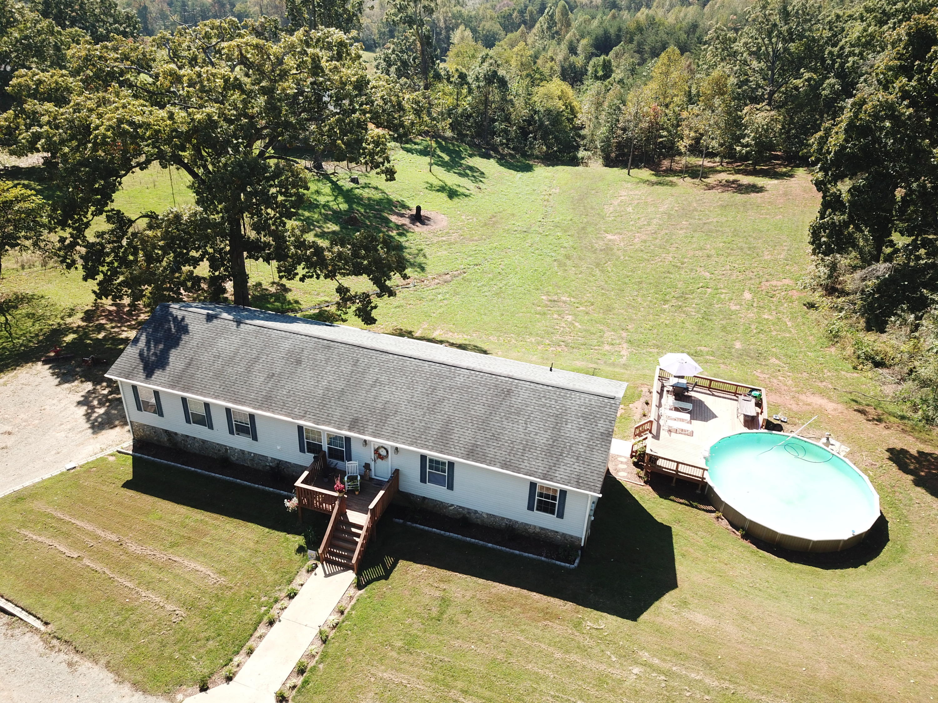 160 Northridge Road Hardy, VA 24101 - Photo 36 of 42 a view of a swimming pool with a yard