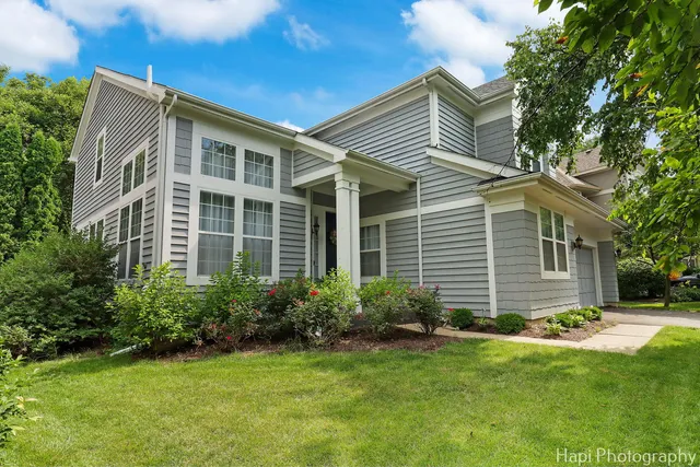 $789,000 | 2260 Congressional Lane, Riverwoods, IL 60015