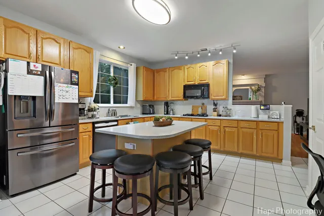 $789,000 | 2260 Congressional Lane, Riverwoods, IL 60015