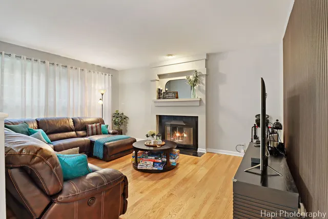 $789,000 | 2260 Congressional Lane, Riverwoods, IL 60015