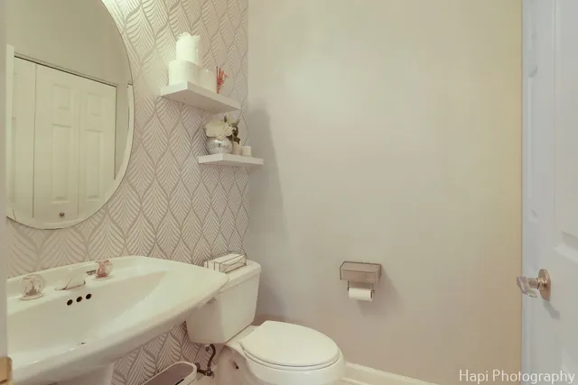 $789,000 | 2260 Congressional Lane, Riverwoods, IL 60015