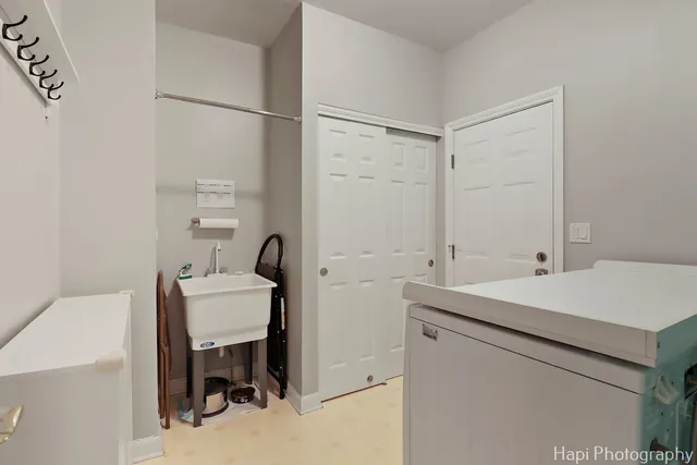 $789,000 | 2260 Congressional Lane, Riverwoods, IL 60015