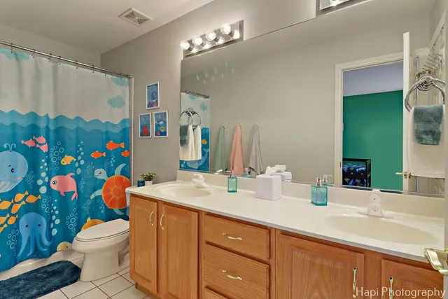 $789,000 | 2260 Congressional Lane, Riverwoods, IL 60015