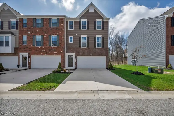 $370,000 | 34566 Ethan Way, Willoughby, OH 44094