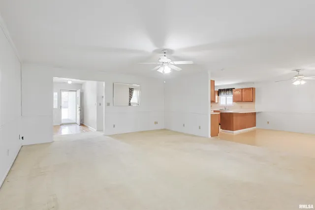 $245,000 | 1306 North Magnolia Drive, Marion, IL 62959