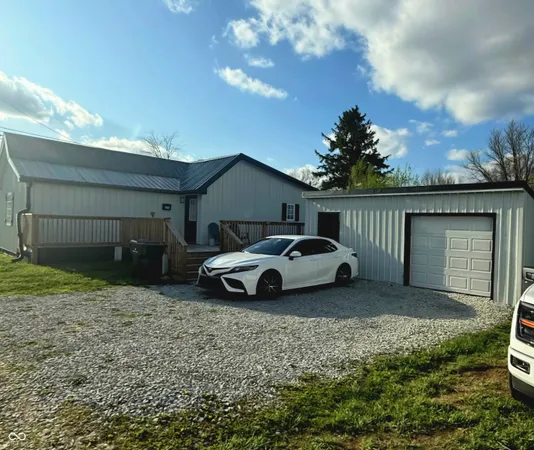 $199,900 | 204 Varner Street, Shirley, IN 47384