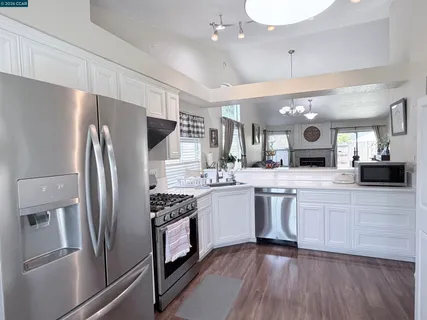 $520,000 | 8551 Summer Knoll Way, Elk Grove, CA 95624