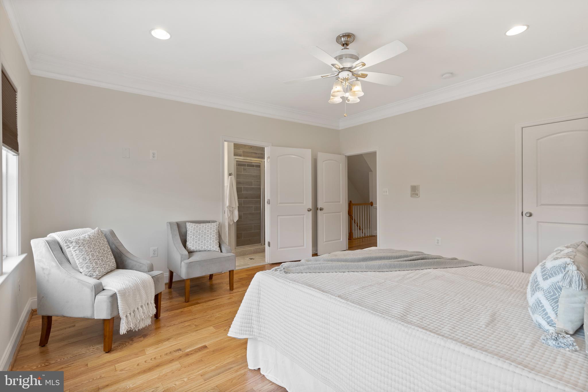 1125 Race Street Baltimore, MD 21230 - Photo 19 of 43 a spacious bedroom with a bed and a couch