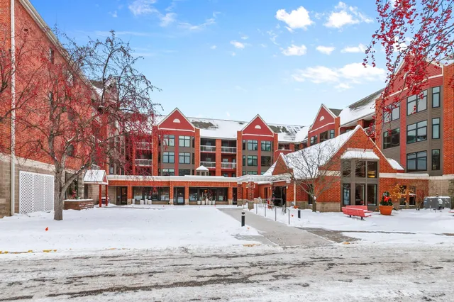 $115,000 | 500 County B Road West, Unit 309, Roseville, MN 55113