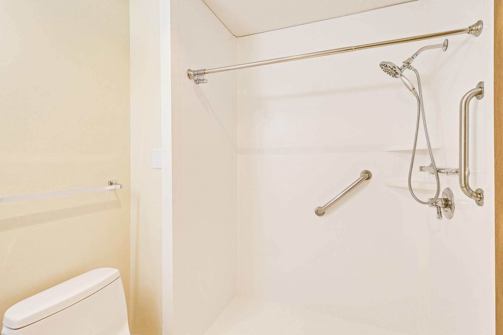 500 County B Road West, Unit 309 Roseville, MN 55113 - Photo 12 of 33