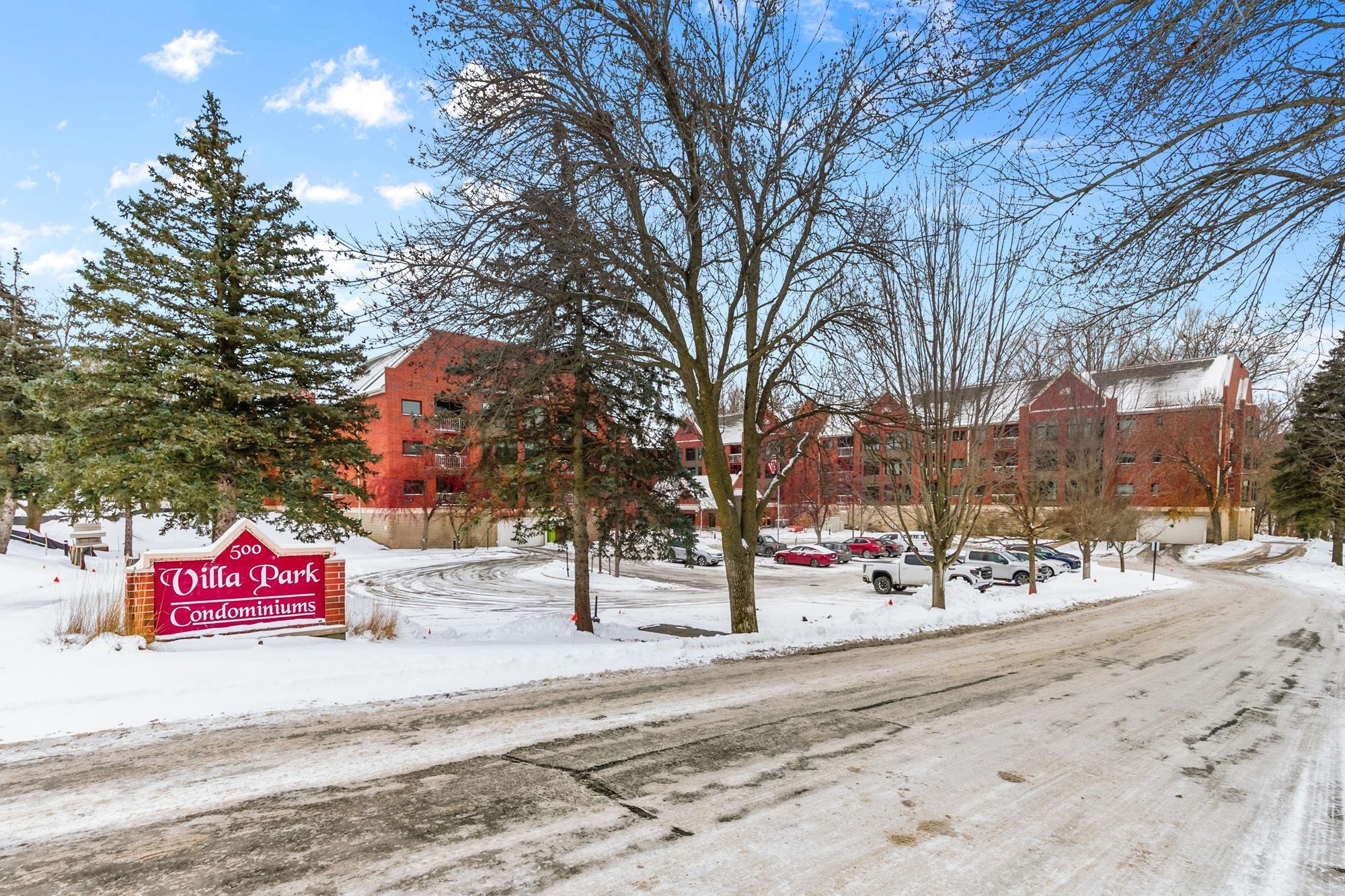 500 County B Road West, Unit 309 Roseville, MN 55113 - Photo 15 of 33