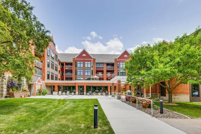 $115,000 | 500 County B Road West, Unit 309, Roseville, MN 55113