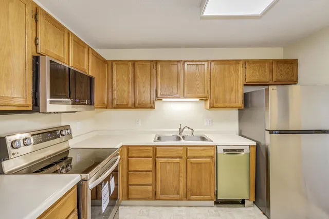 $115,000 | 500 County B Road West, Unit 309, Roseville, MN 55113