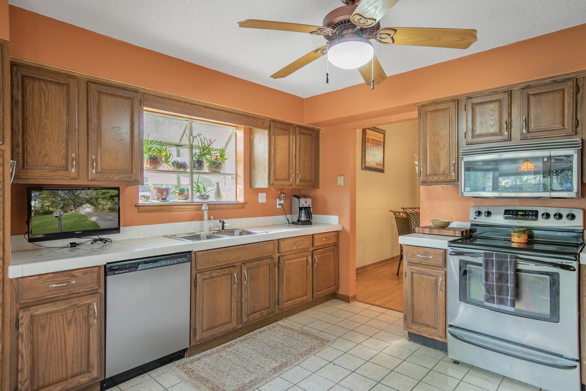 496 Ridgewood Drive Daphne, AL 36526 - Photo 6 of 21
