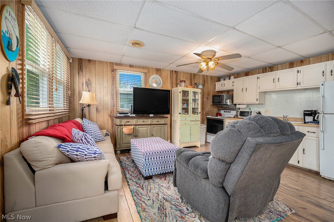 5755 Lake Road West, Unit 6 Ashtabula, OH 44004 - Photo 5 of 25