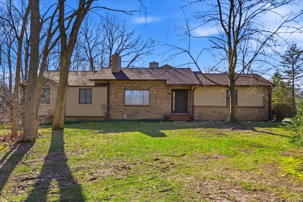 $299,900 | 6241 Gatewood, West Bloomfield, MI 48322