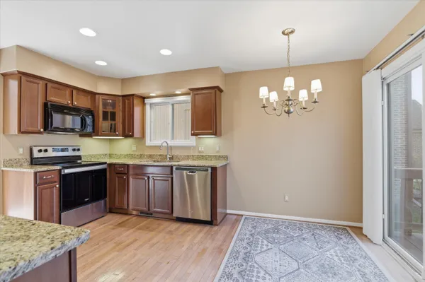 $299,900 | 6241 Gatewood, West Bloomfield, MI 48322