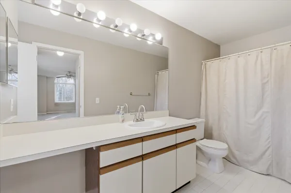 $299,900 | 6241 Gatewood, West Bloomfield, MI 48322