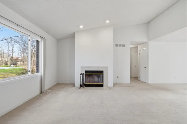 $299,900 | 6241 Gatewood, West Bloomfield, MI 48322