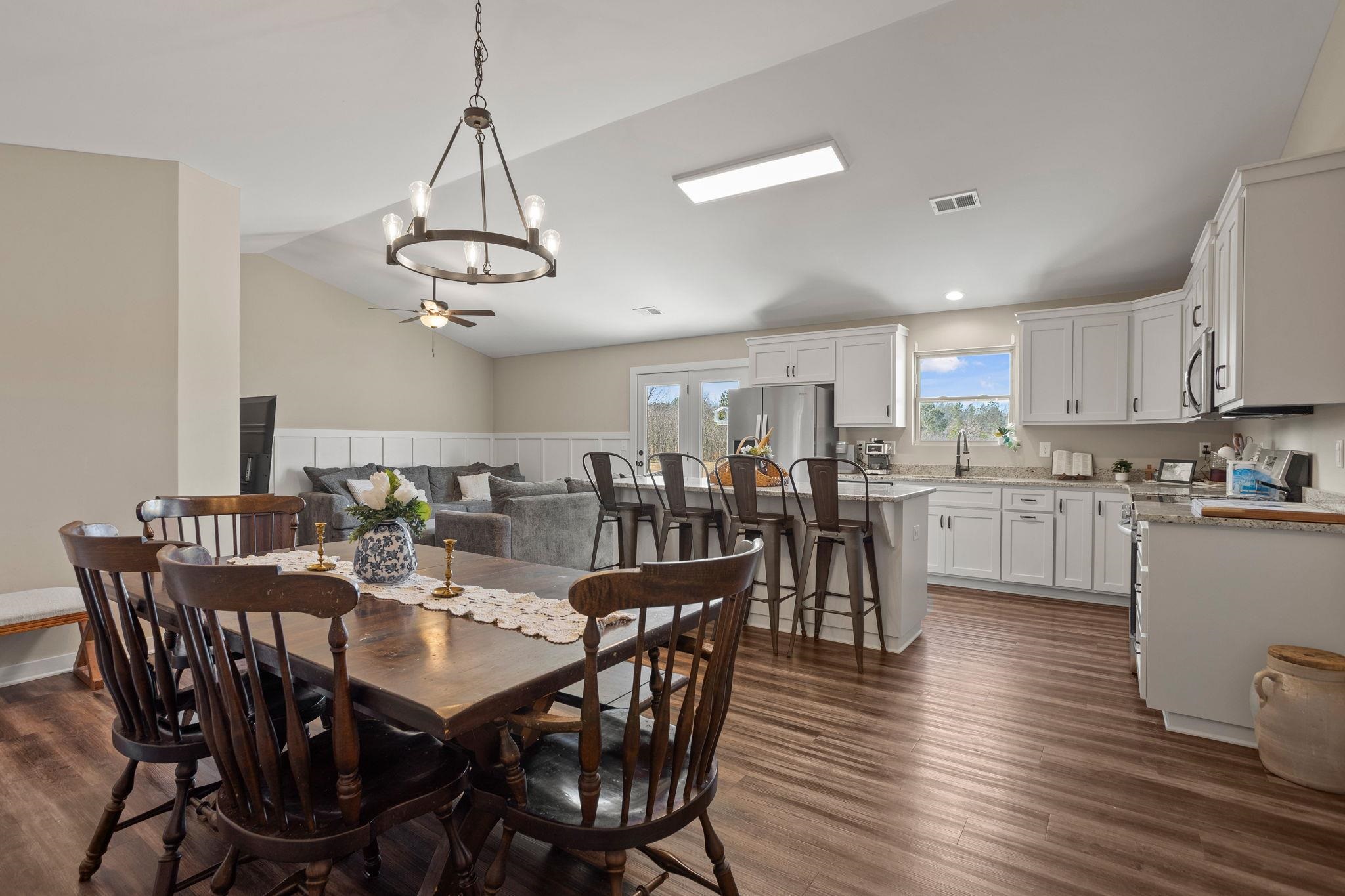6197 Georgia Road Gray Court, SC 29645 - Photo 8 of 39
