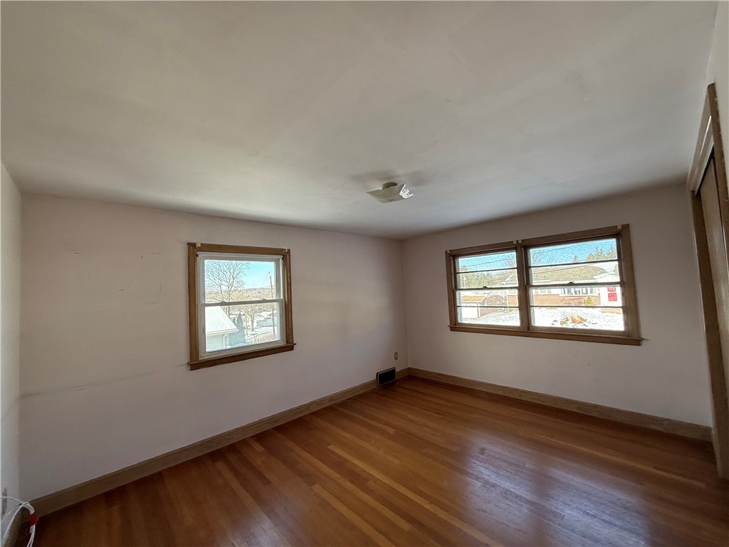 64 Cliffside Drive Cranston, RI 02920 - Photo 12 of 28