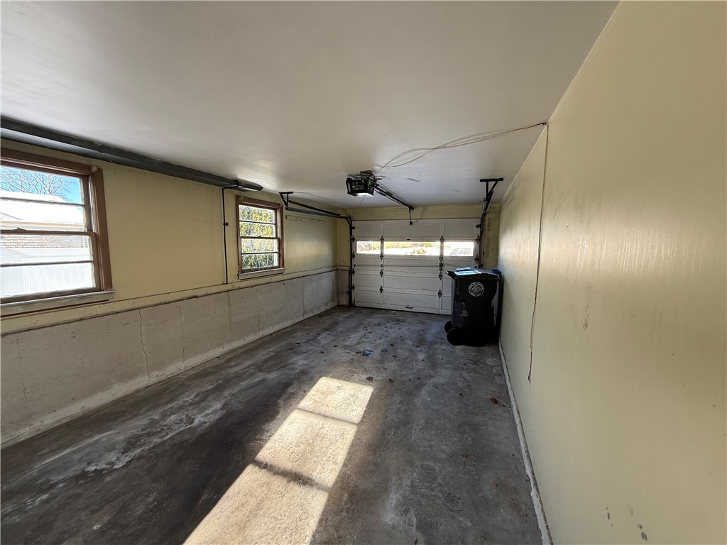 64 Cliffside Drive Cranston, RI 02920 - Photo 21 of 28