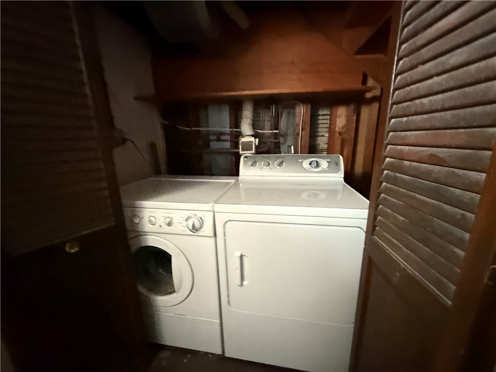 64 Cliffside Drive Cranston, RI 02920 - Photo 25 of 28