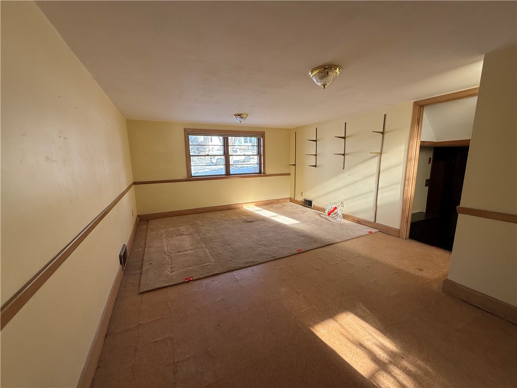 64 Cliffside Drive Cranston, RI 02920 - Photo 5 of 28