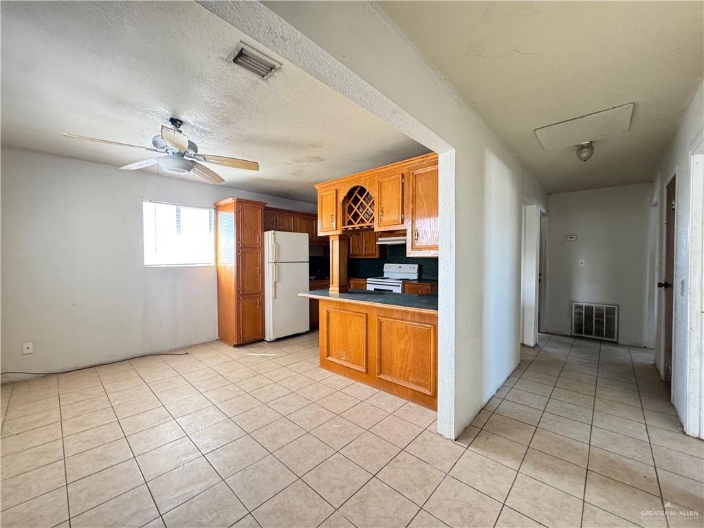 8014 North Lopez Street Rio Grande City, TX 78582 - Photo 7 of 28