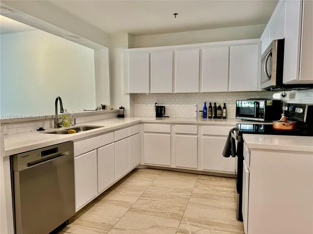 $8,500 | 201 Crandon Boulevard, Unit 324, Key Biscayne, FL 33149