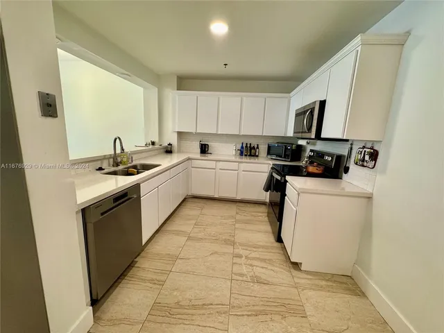 $8,500 | 201 Crandon Boulevard, Unit 324, Key Biscayne, FL 33149