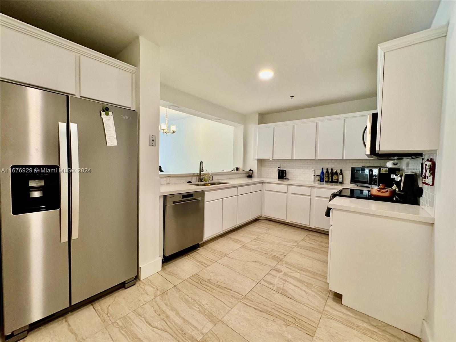 201 Crandon Boulevard, Unit 324 Key Biscayne, FL 33149 - Photo 30 of 33